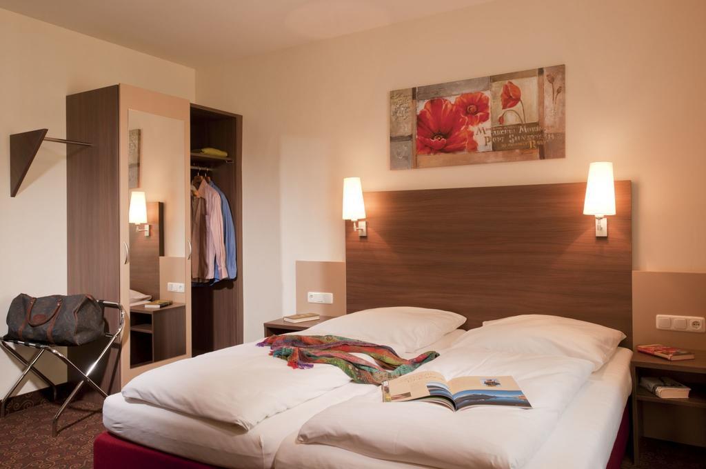 Hotel & Brauerei-Gasthof Neuwirt Neuburg an Der Donau Ngoại thất bức ảnh
